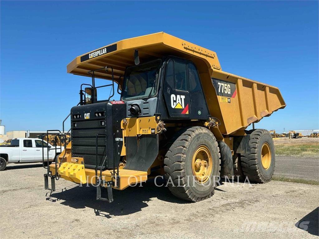 CAT 775G 铰接式自卸车