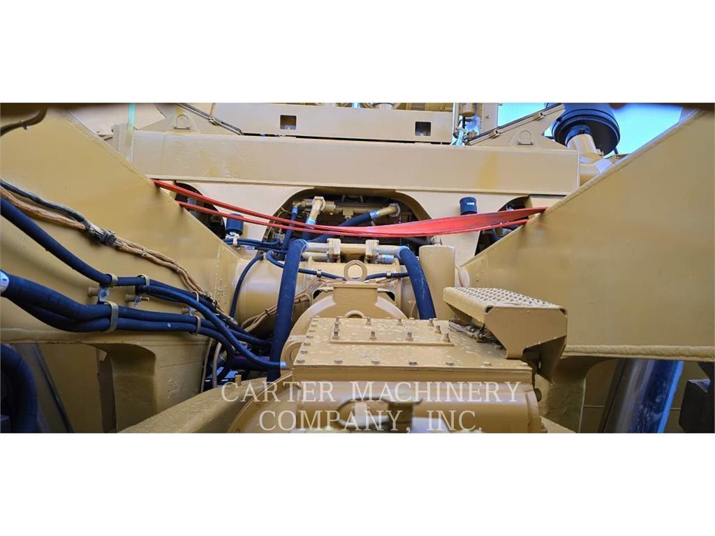 CAT 777 D 铰接式自卸车