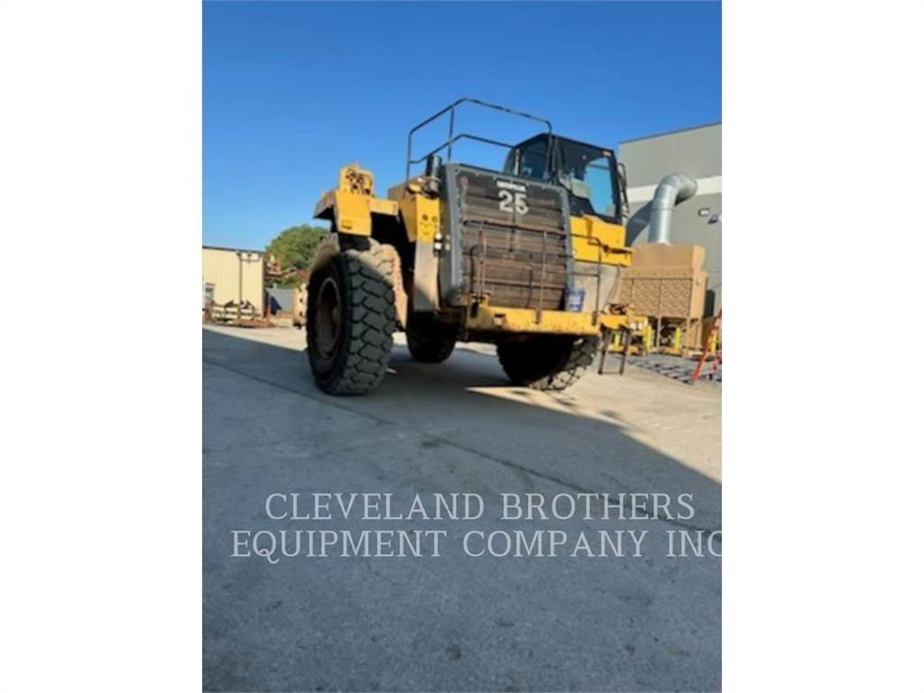 CAT 777F 铰接式自卸车