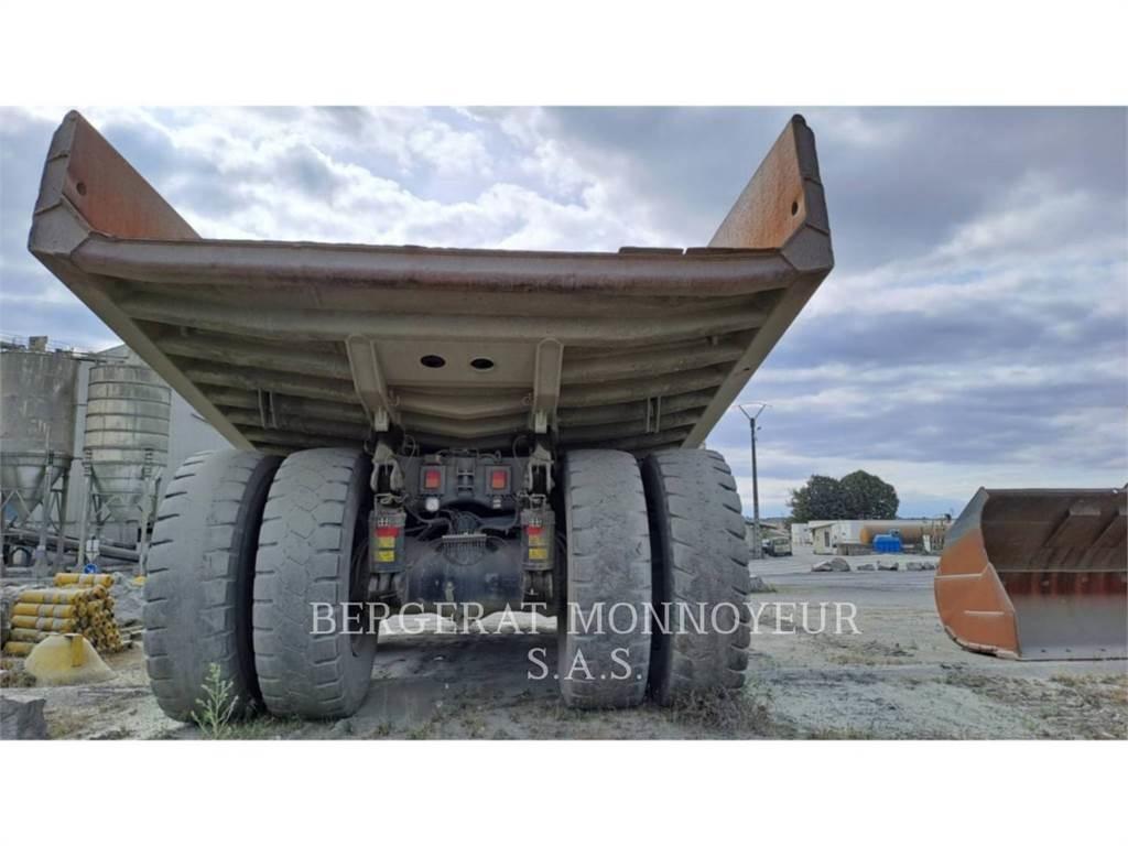 CAT 777F 铰接式自卸车