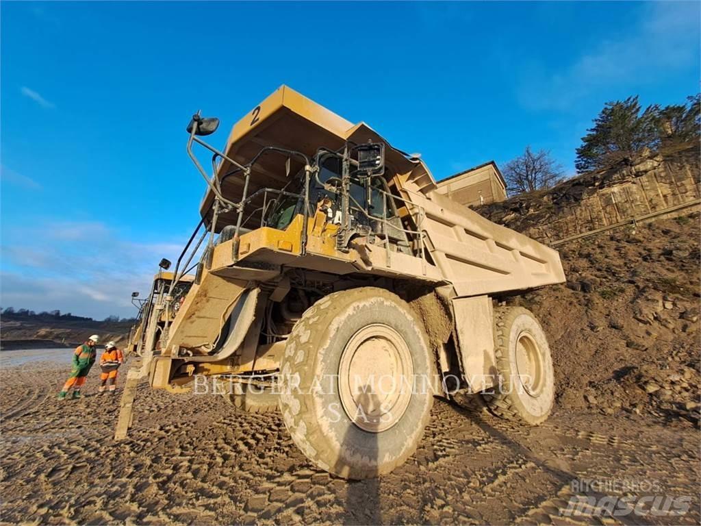 CAT 777G 铰接式自卸车
