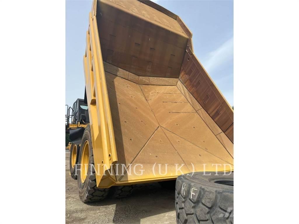 CAT 777G 铰接式自卸车