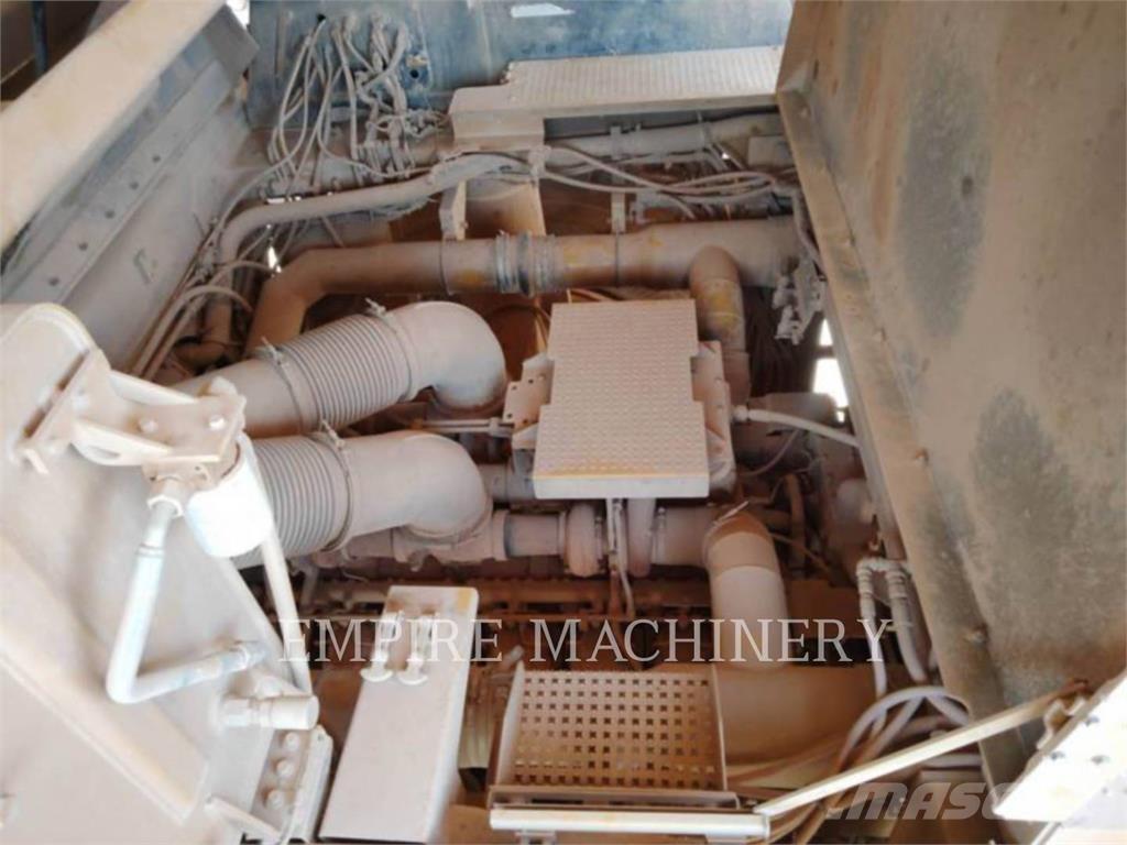 CAT 789D 铰接式自卸车