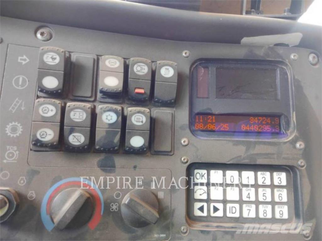 CAT 789D 铰接式自卸车