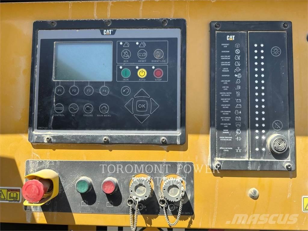 CAT 800KW-600V-C27 柴油发电机