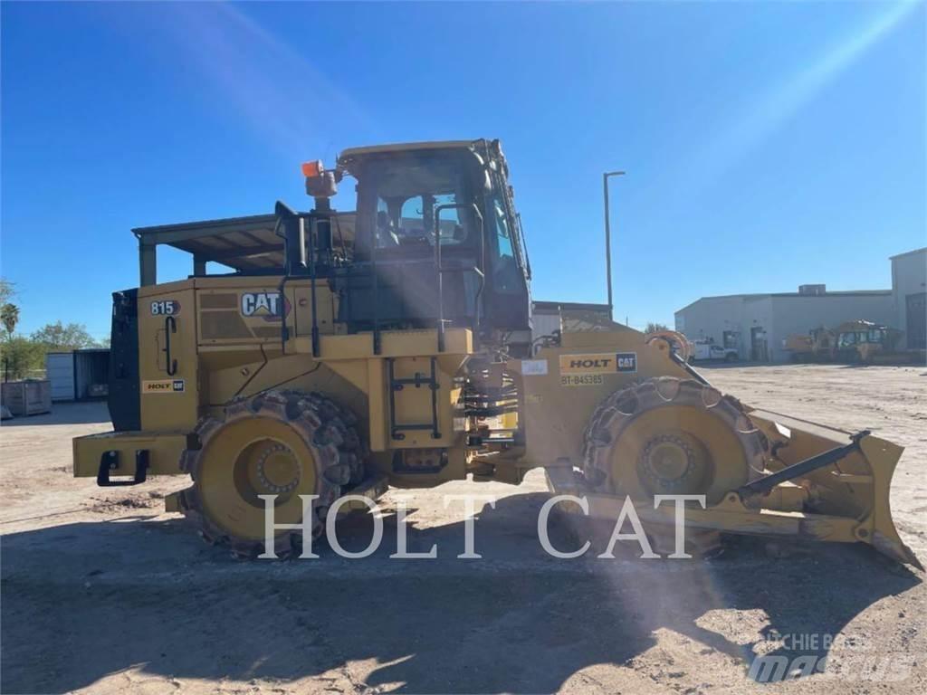 CAT 815 土壤压实机