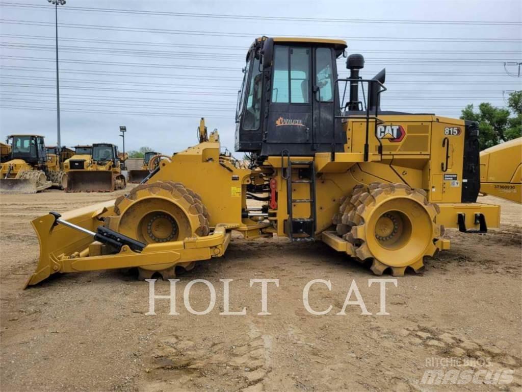 CAT 815 土壤压实机