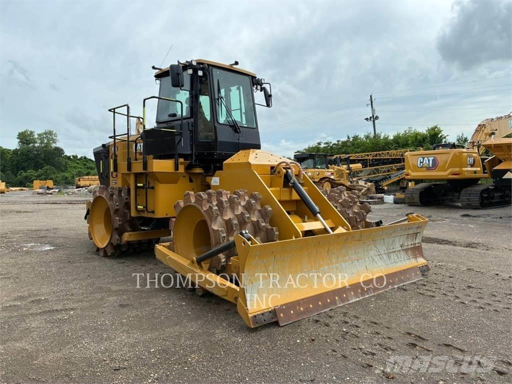 CAT 815 土壤压实机