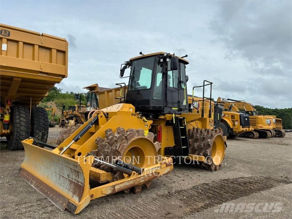 CAT 815 土壤压实机