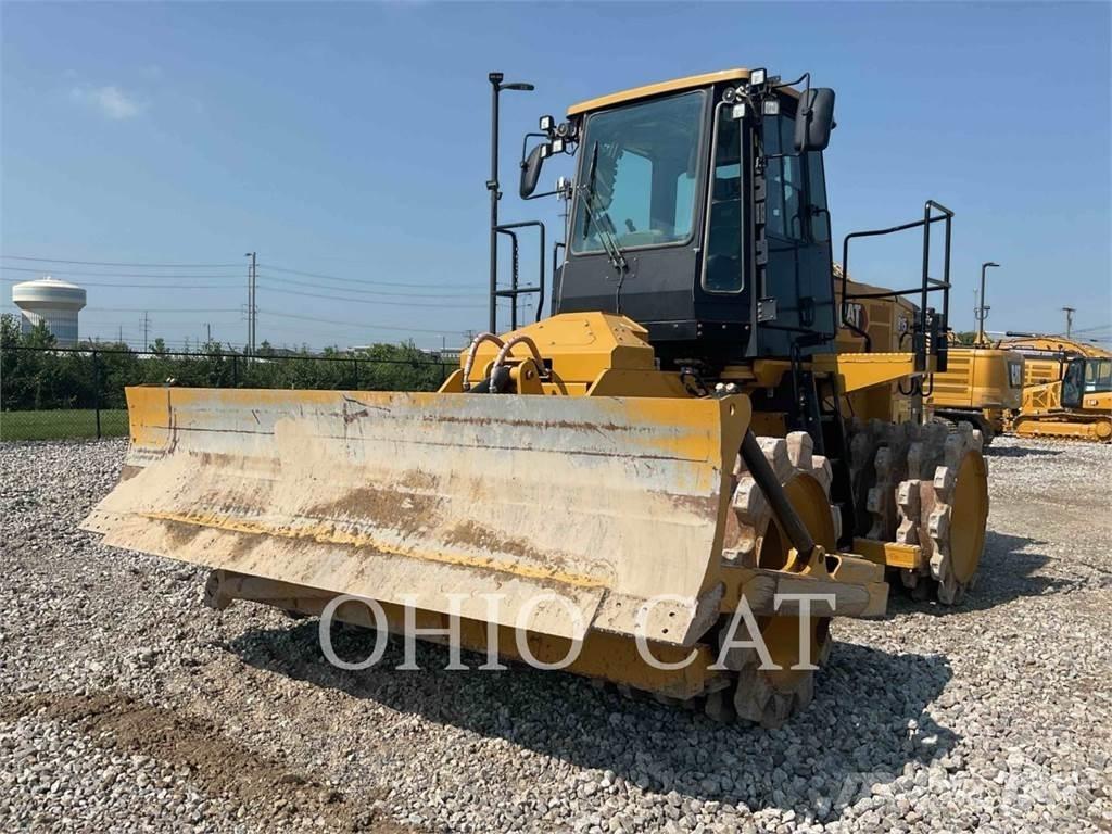 CAT 815 土壤压实机