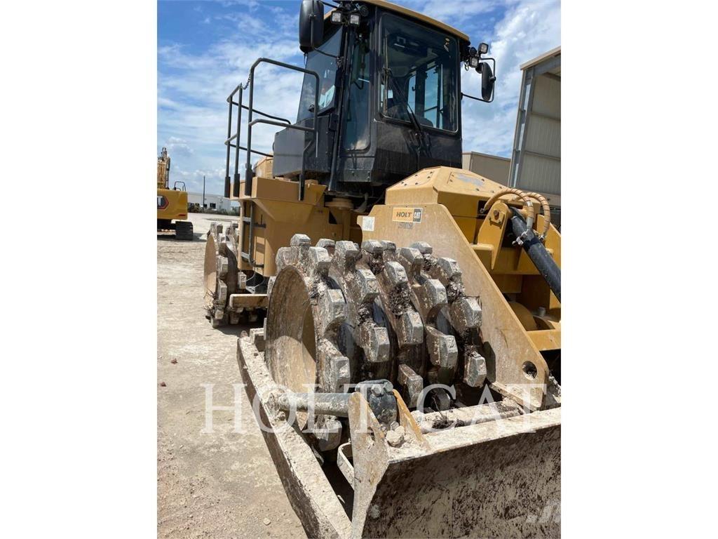 CAT 815 土壤压实机