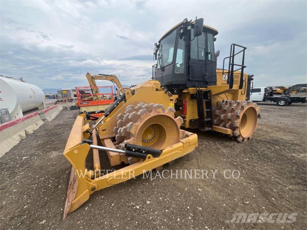 CAT 815 复合式压路机