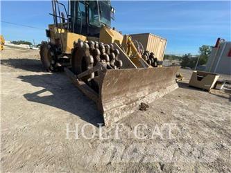 CAT 815F 土壤压实机