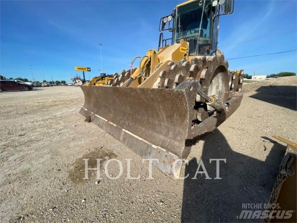CAT 815F 土壤压实机