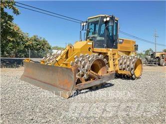 CAT 815F2 土壤压实机