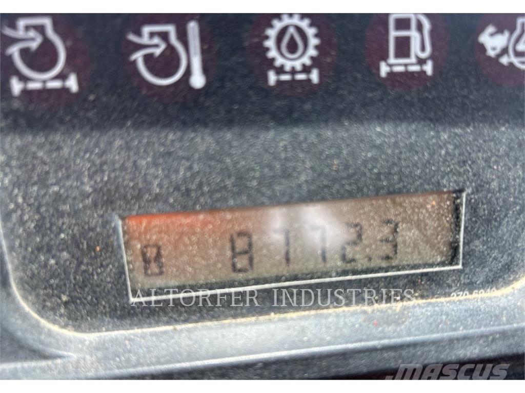 CAT 815F2 土壤压实机