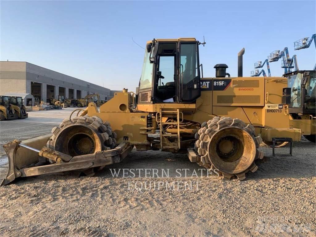 CAT 815FII 土壤压实机