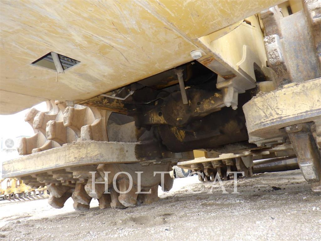 CAT 815FII 土壤压实机