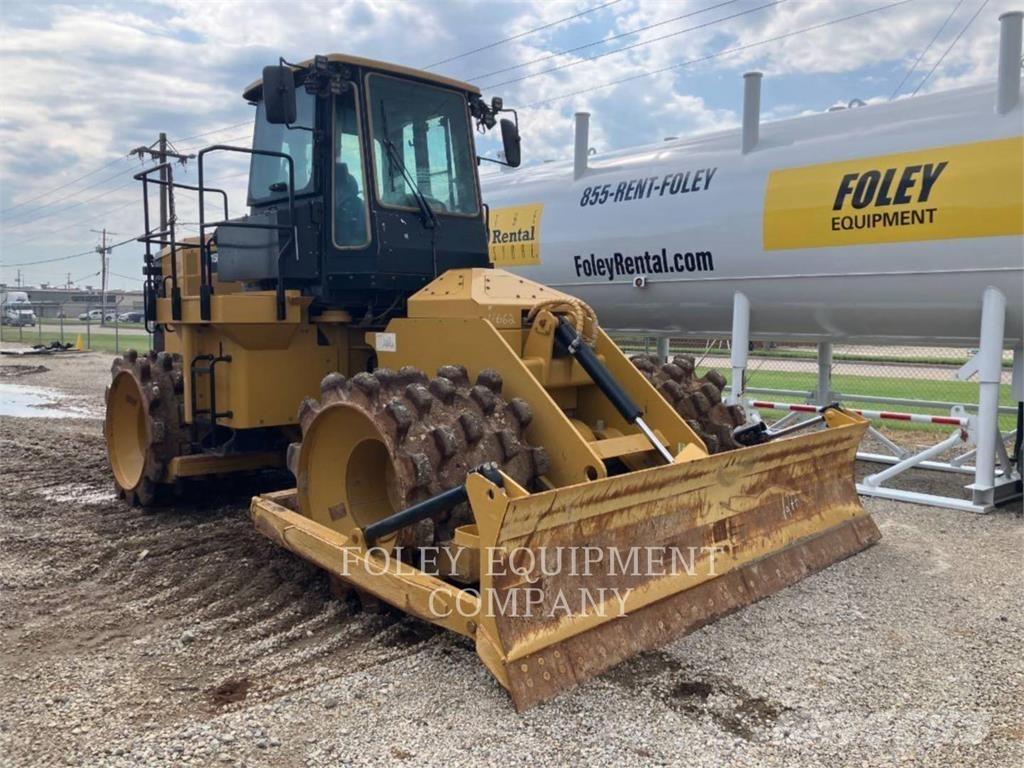 CAT 815K 土壤压实机