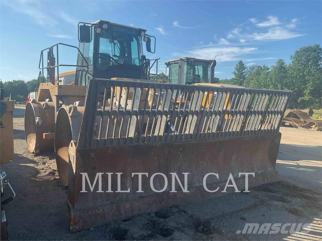 CAT 826G 土壤压实机