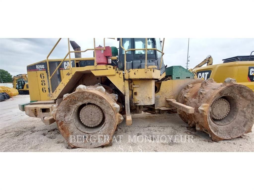 CAT 826G II 轮式推土机