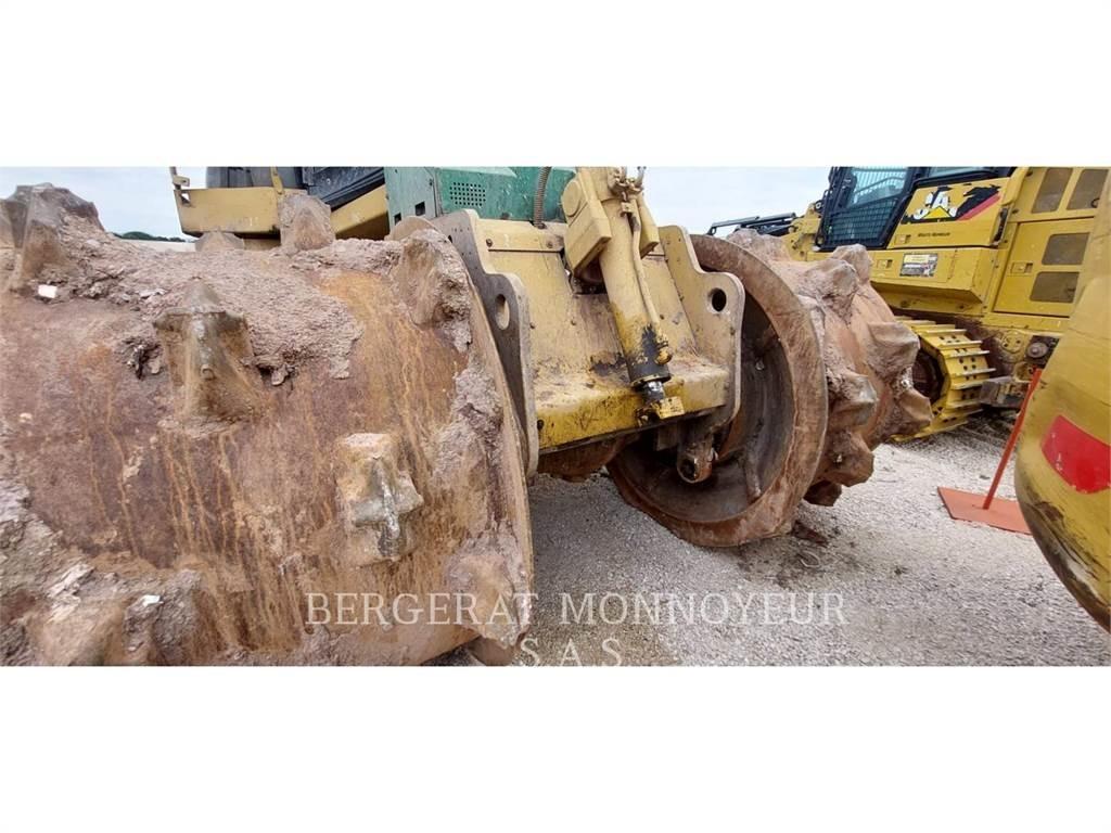 CAT 826G II 轮式推土机
