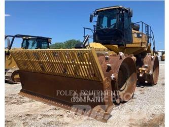 CAT 826K 土壤压实机
