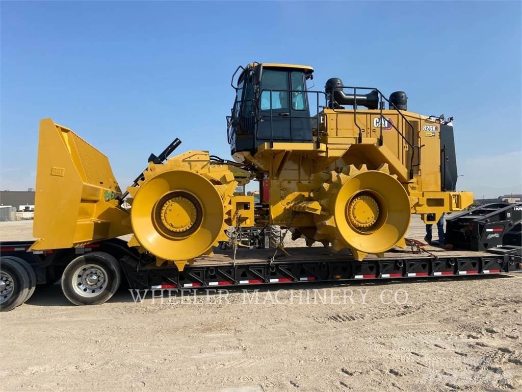CAT 826K 复合式压路机