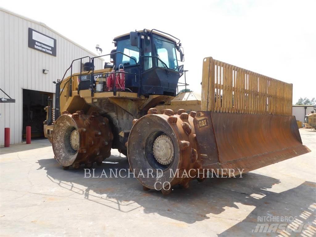 CAT 826K 土壤压实机