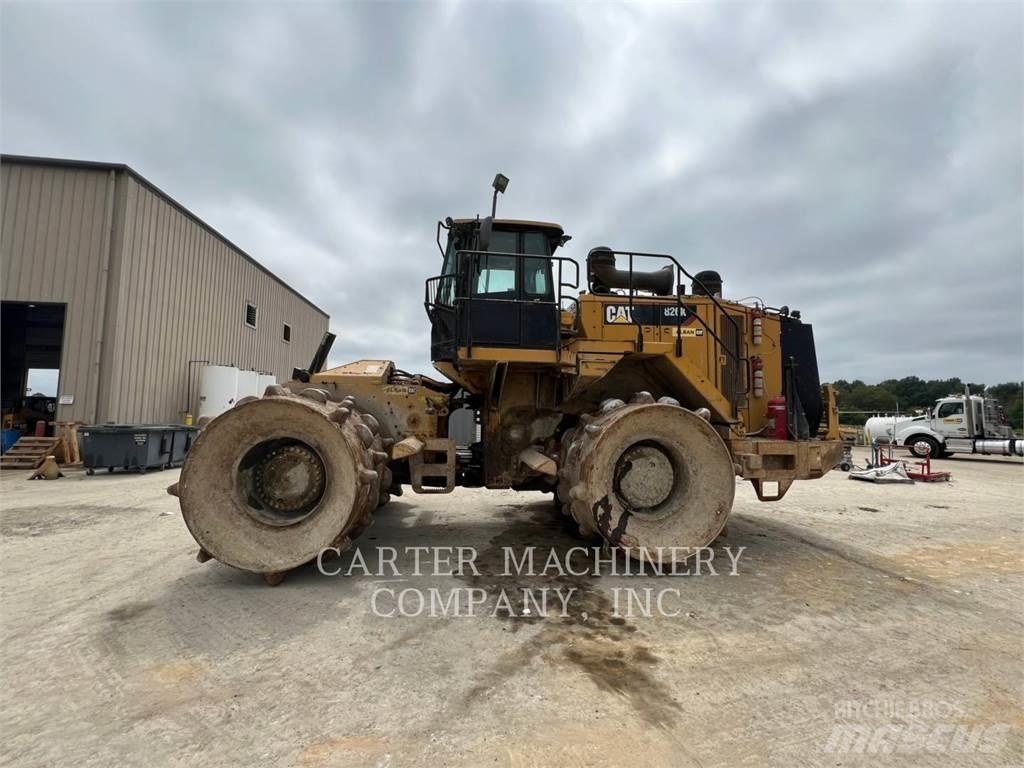 CAT 826K 土壤压实机
