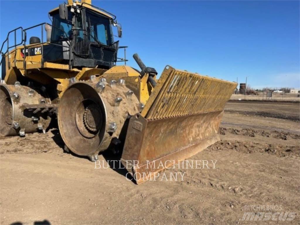 CAT 826K 土壤压实机