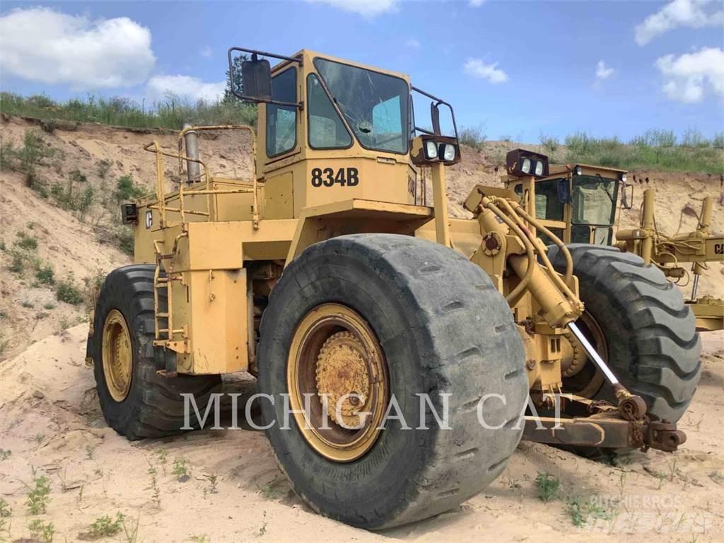 CAT 834B 轮式装载机