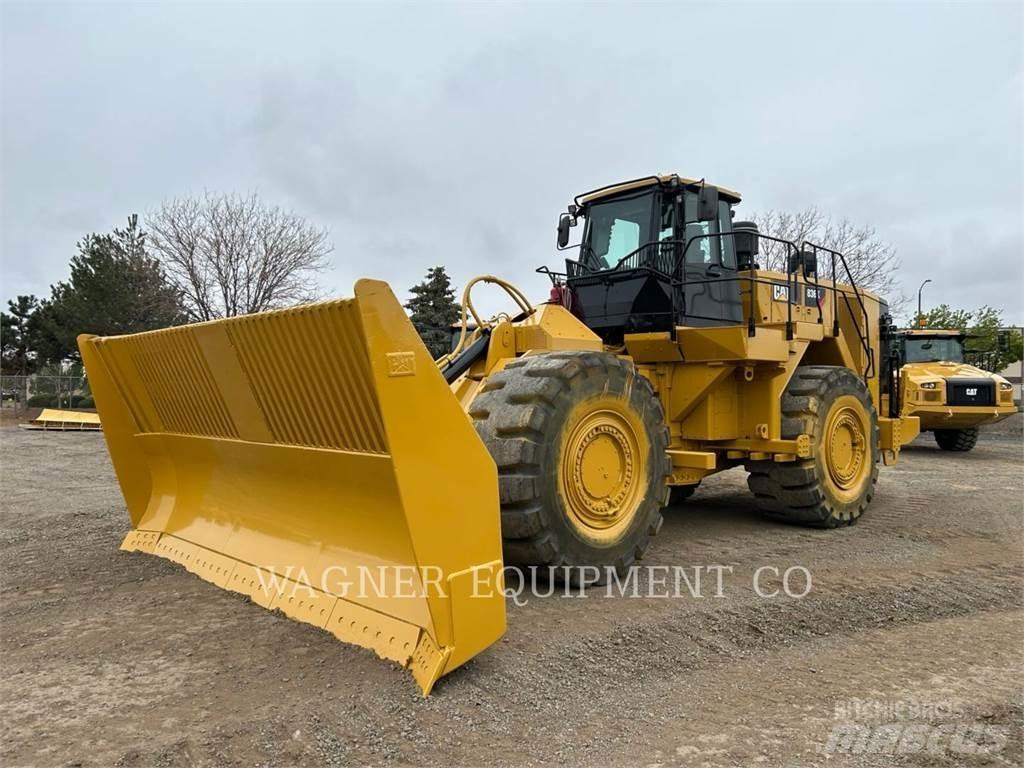 CAT 836K 轮式装载机