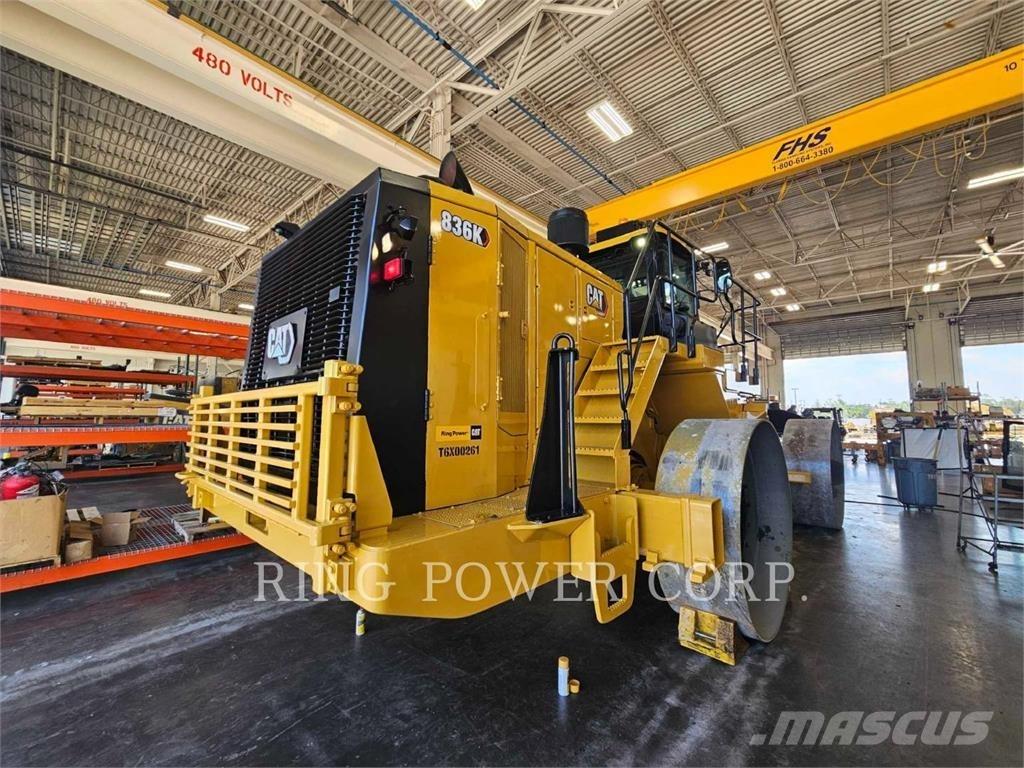 CAT 836K 土壤压实机
