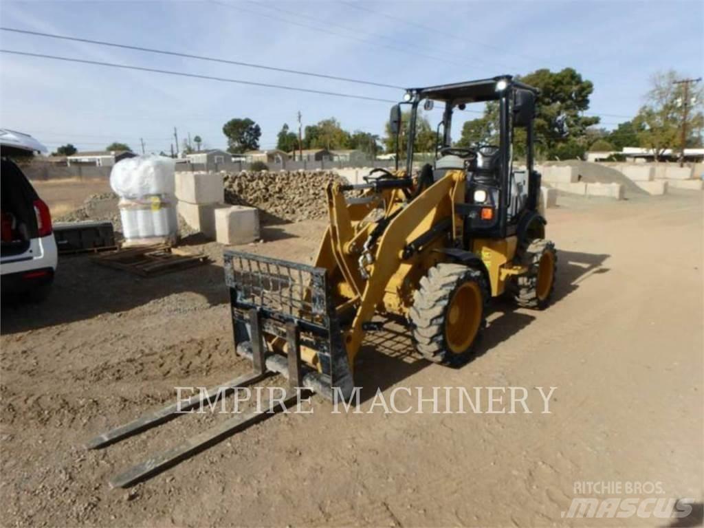 CAT 903D 轮式装载机