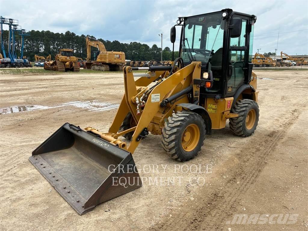 CAT 903D 轮式装载机