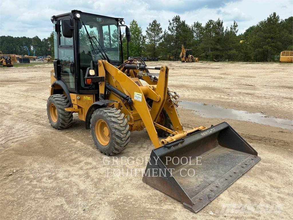 CAT 903D 轮式装载机
