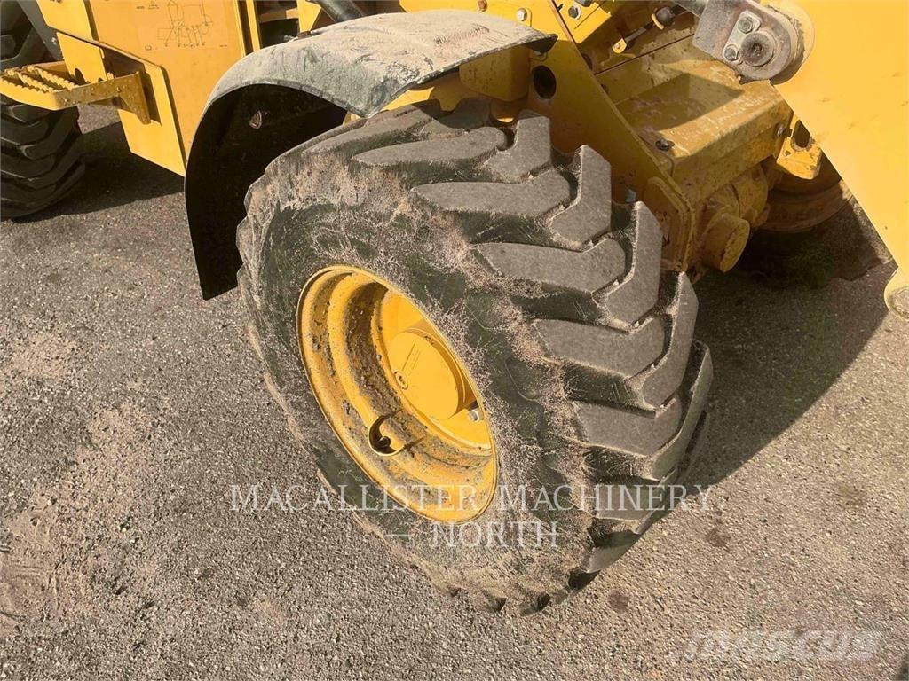 CAT 903D HARW 轮式装载机