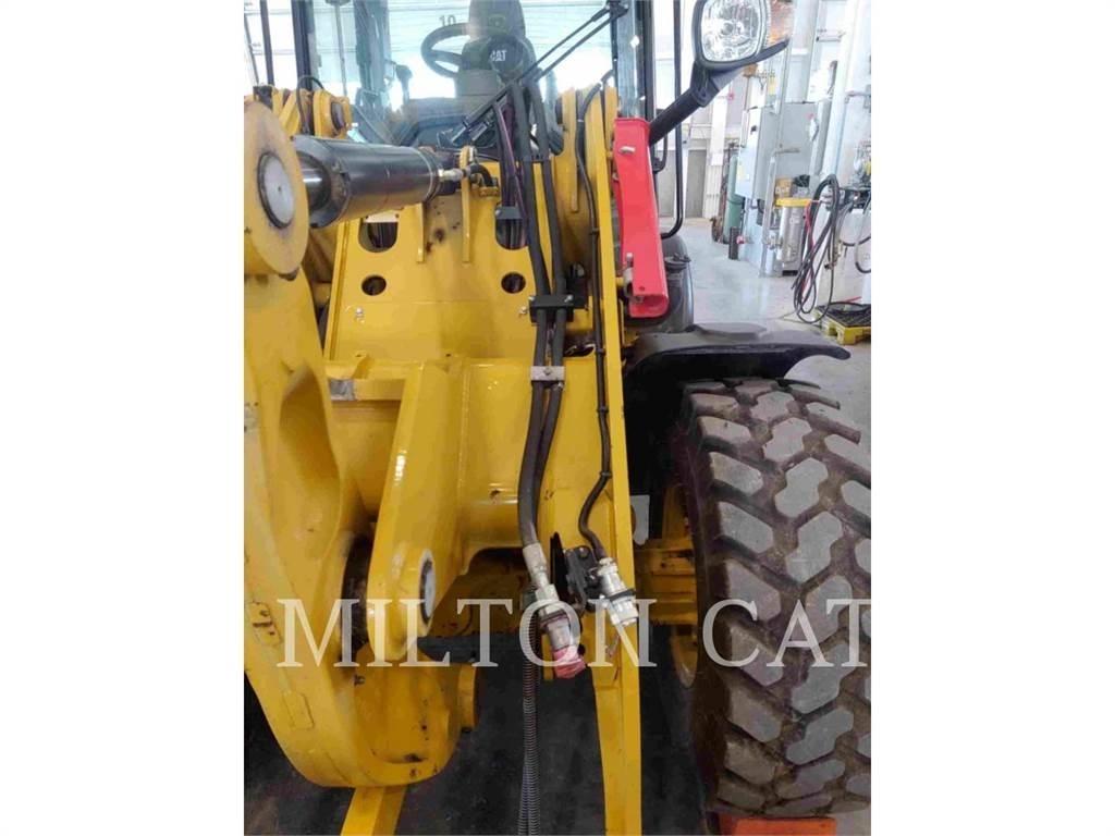 CAT 906 轮式装载机