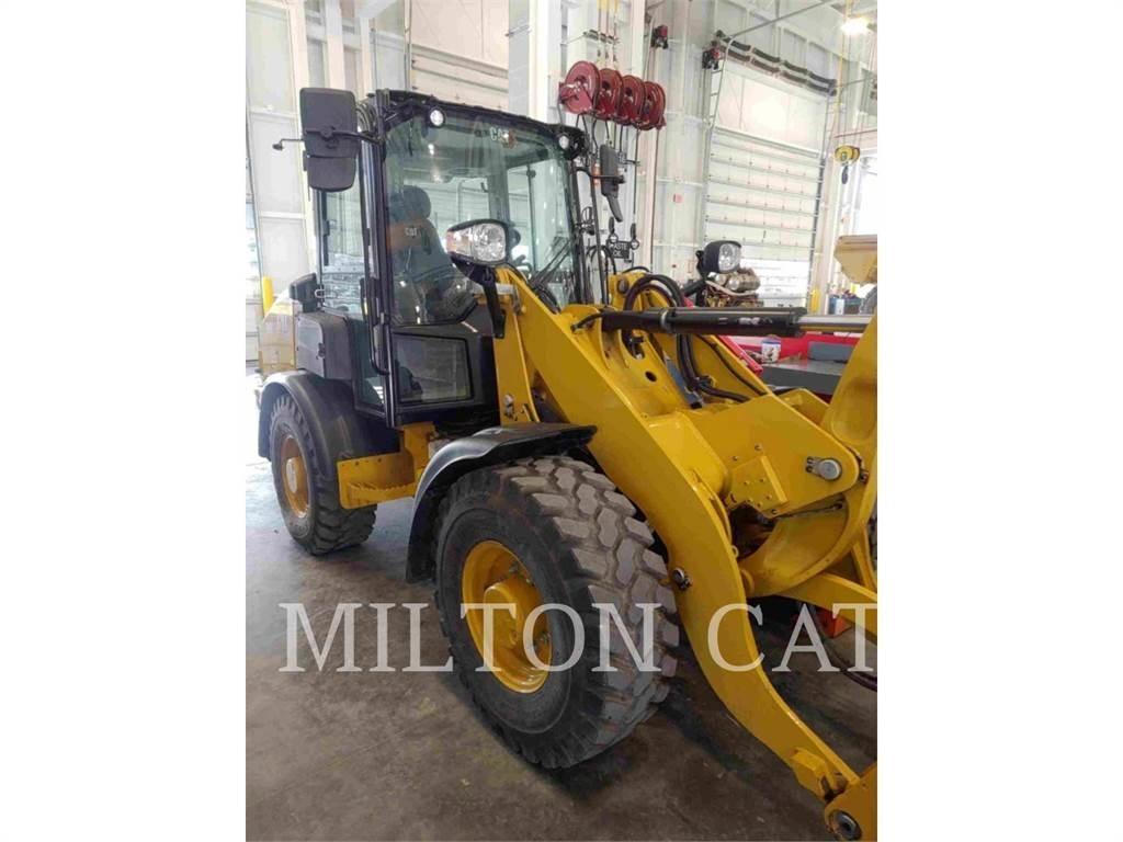 CAT 906 轮式装载机