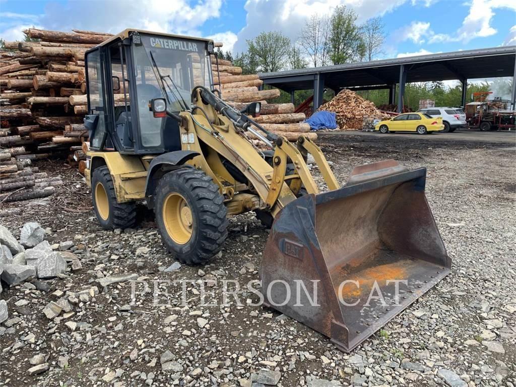 CAT 906 轮式装载机