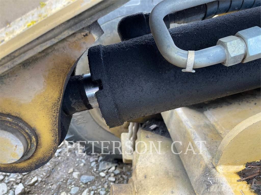 CAT 906 轮式装载机
