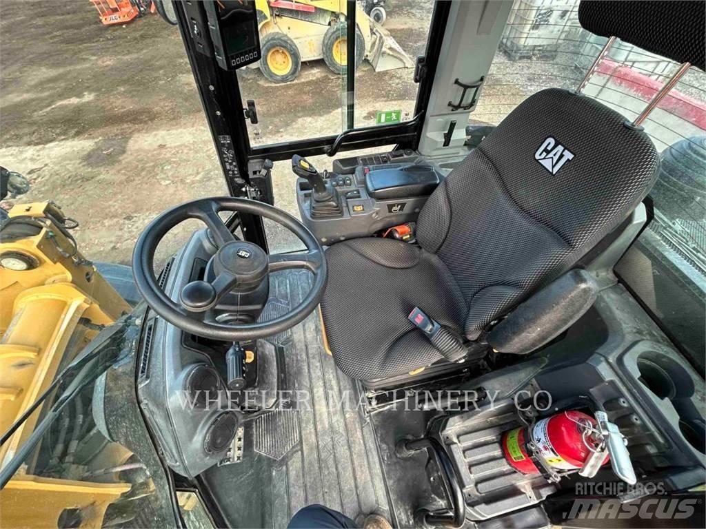 CAT 906 轮式装载机