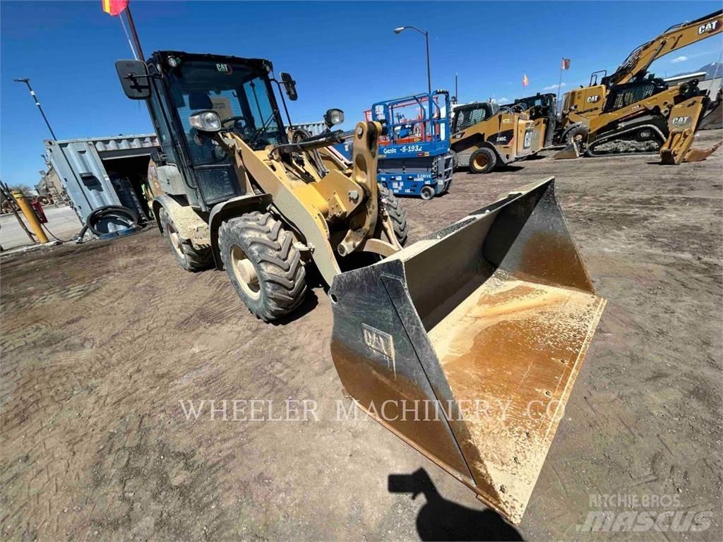 CAT 906 轮式装载机