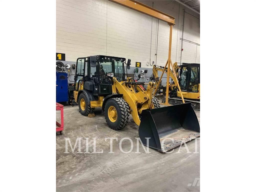CAT 906 轮式装载机