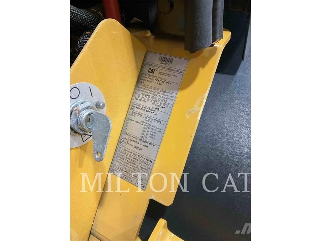 CAT 906 轮式装载机