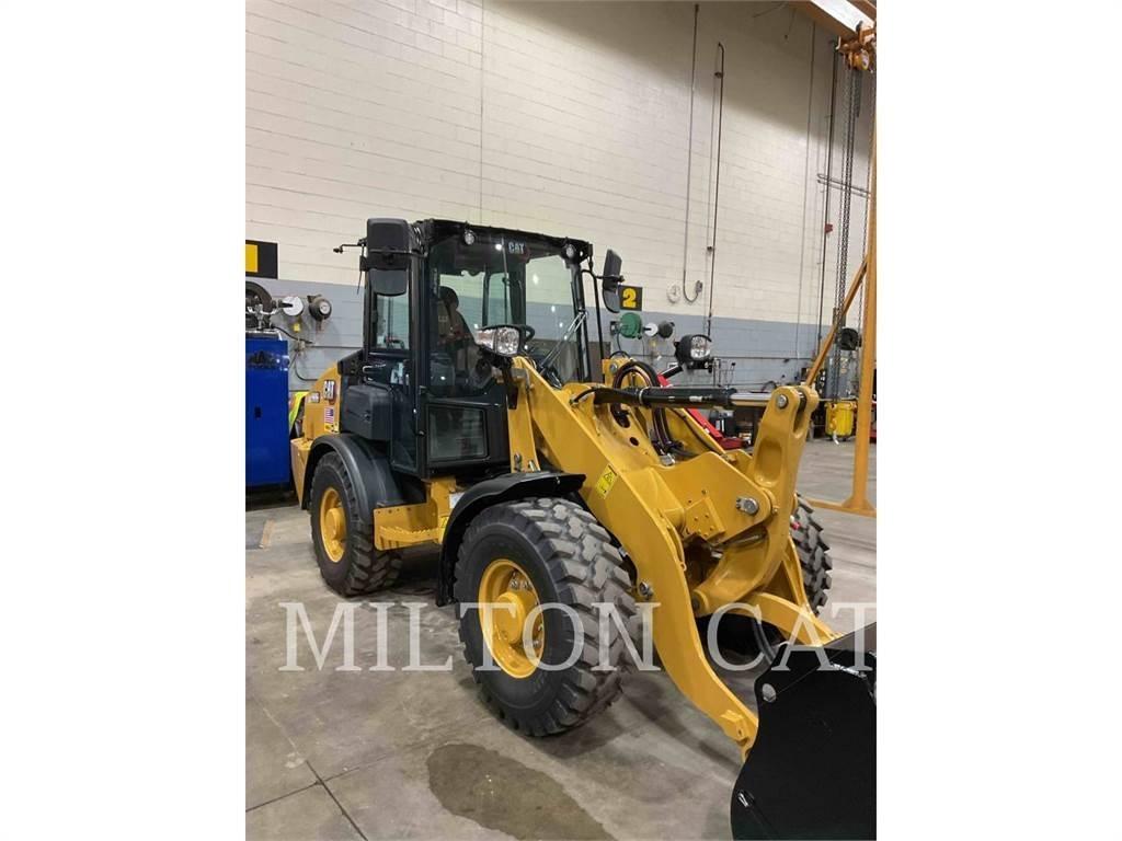 CAT 906 轮式装载机