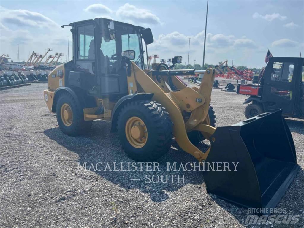 CAT 906 轮式装载机