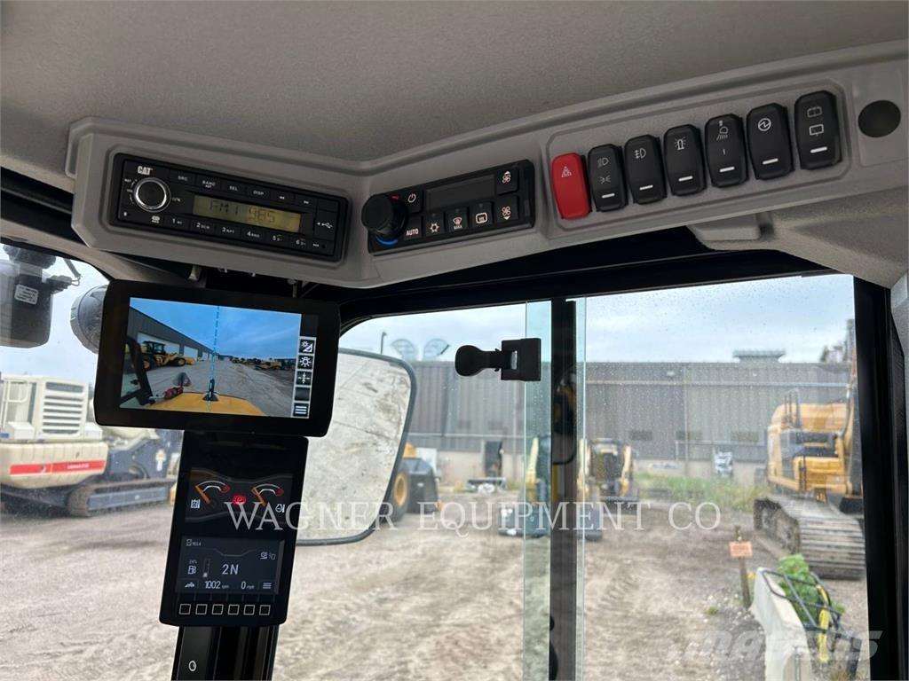 CAT 906 轮式装载机