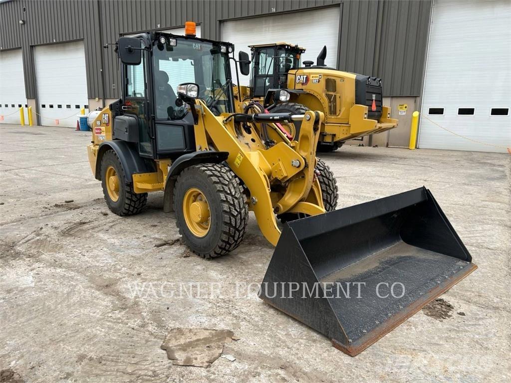 CAT 906 轮式装载机